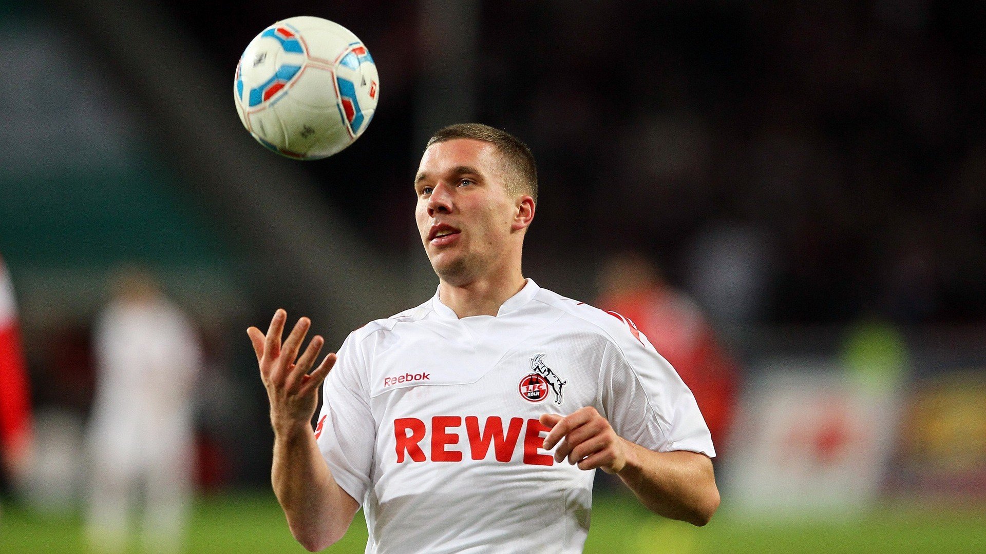 意甲焦点战中的南美风暴，哥伦比亚巅峰对决，胜者直通利物浦？