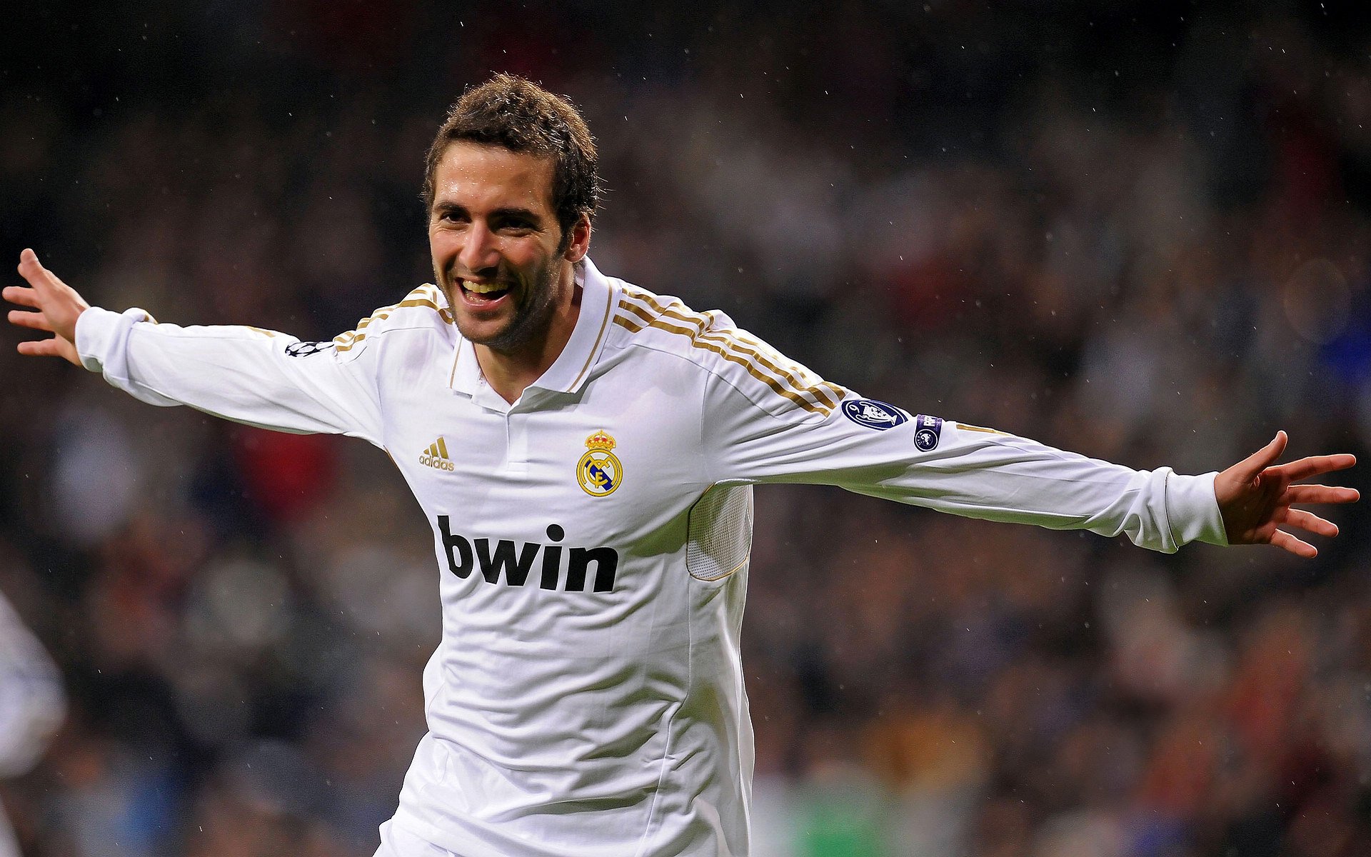 逆转与点燃，当智利足球撼动美国，C罗精神照亮赛场